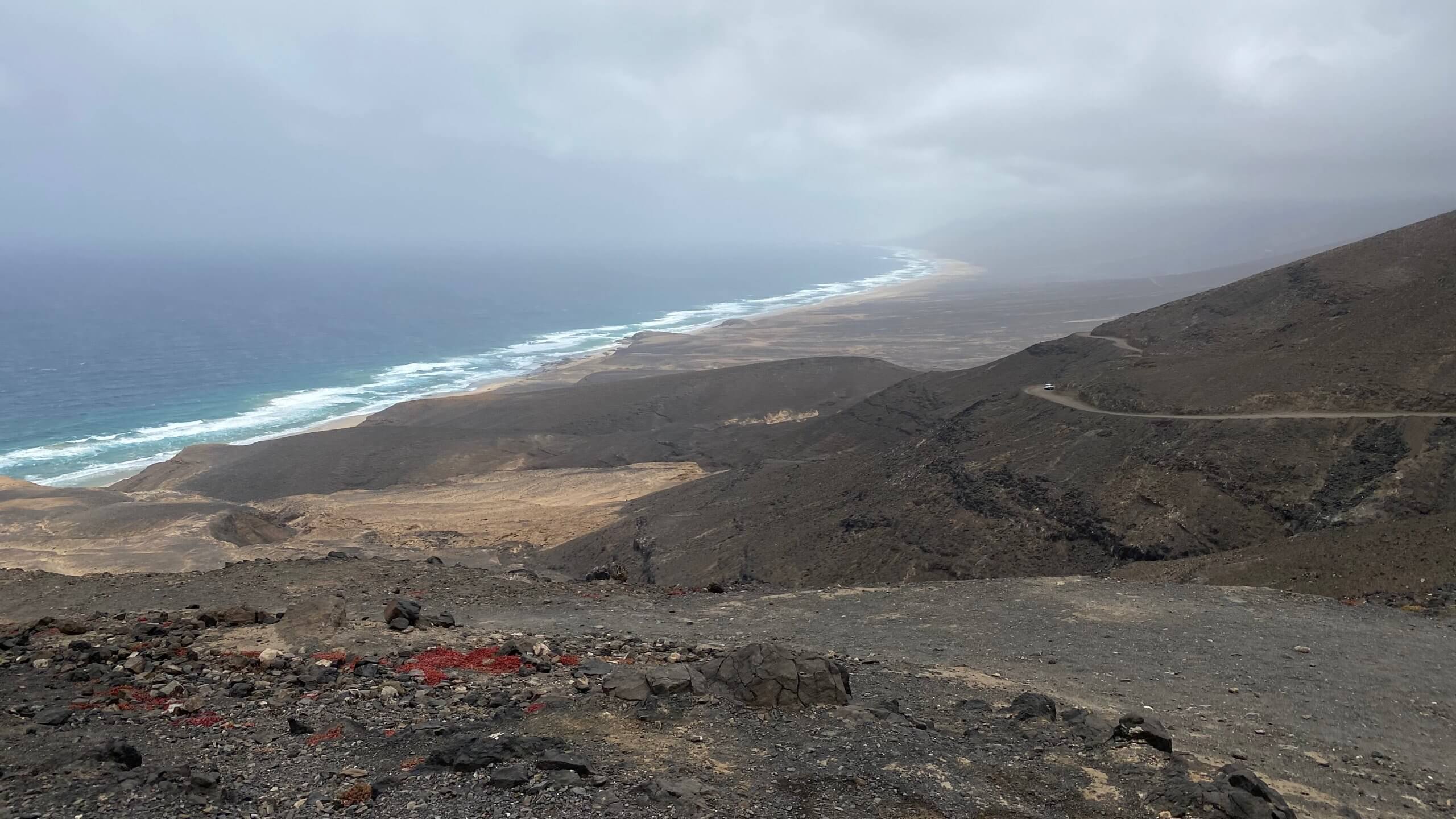 Piste vers la Playa Cofete