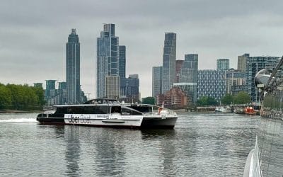 London by boat and on foot along the River Thames