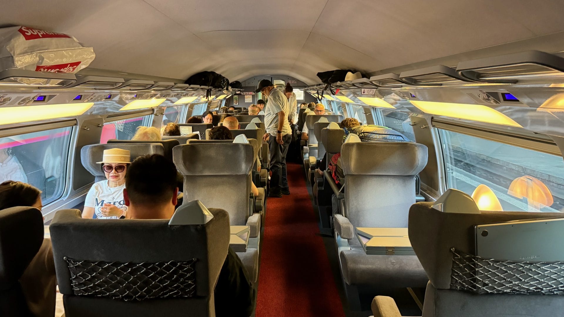 Standard Premier Lyria