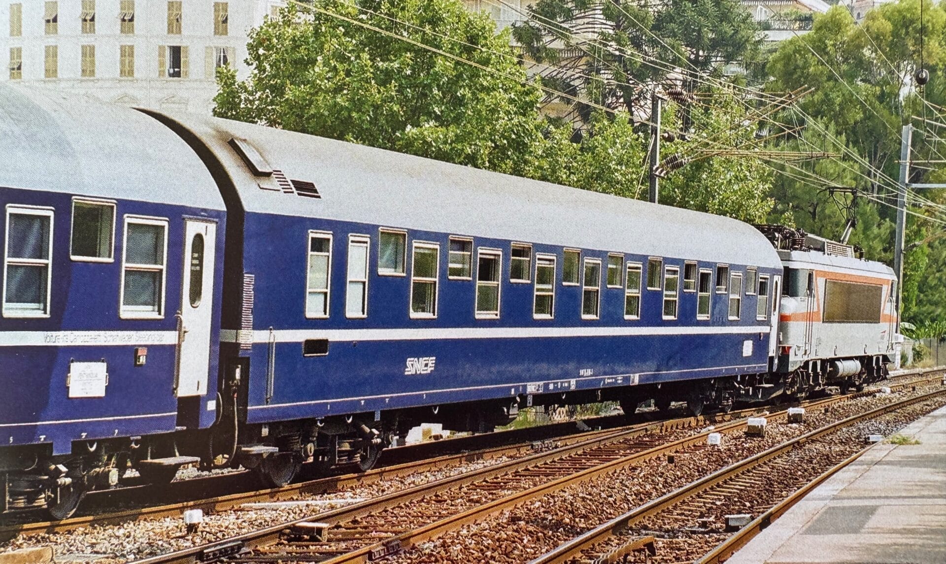 Voiture T2 en direction de Vintimille