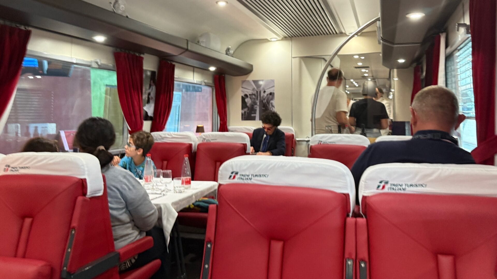 Ambiance musicale à bord Espresso Riviera