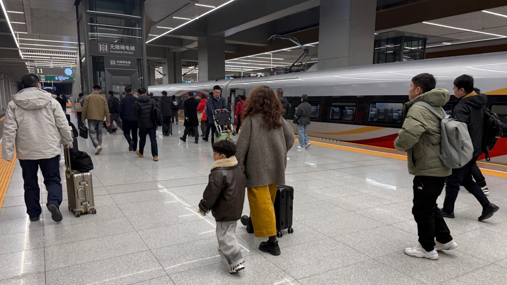 TGV chinois à quai TGV chinois à quai
